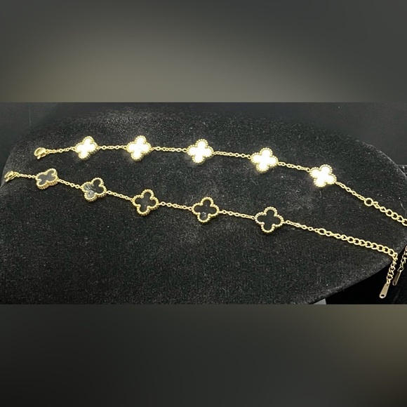 Jewelry - Clover Bracelet